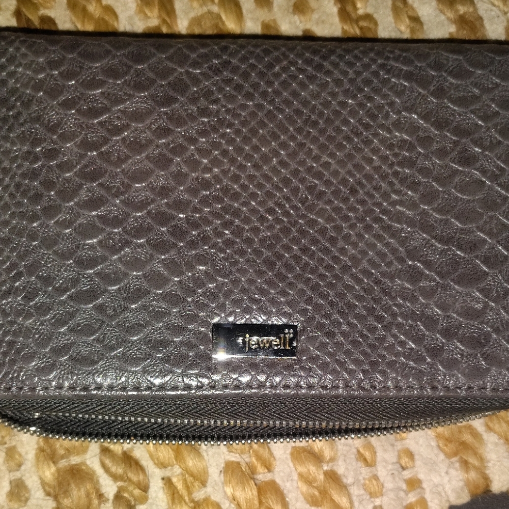 Jewel Gray Textured Wallet